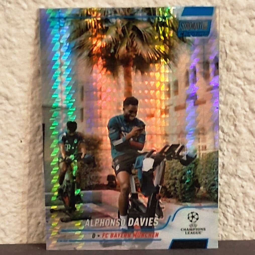 2021-22 STADIUM CLUB CHROME UEFA CHAMPIONS LEAGUE ALPHONSO DAVIES X-FRACTOR #79