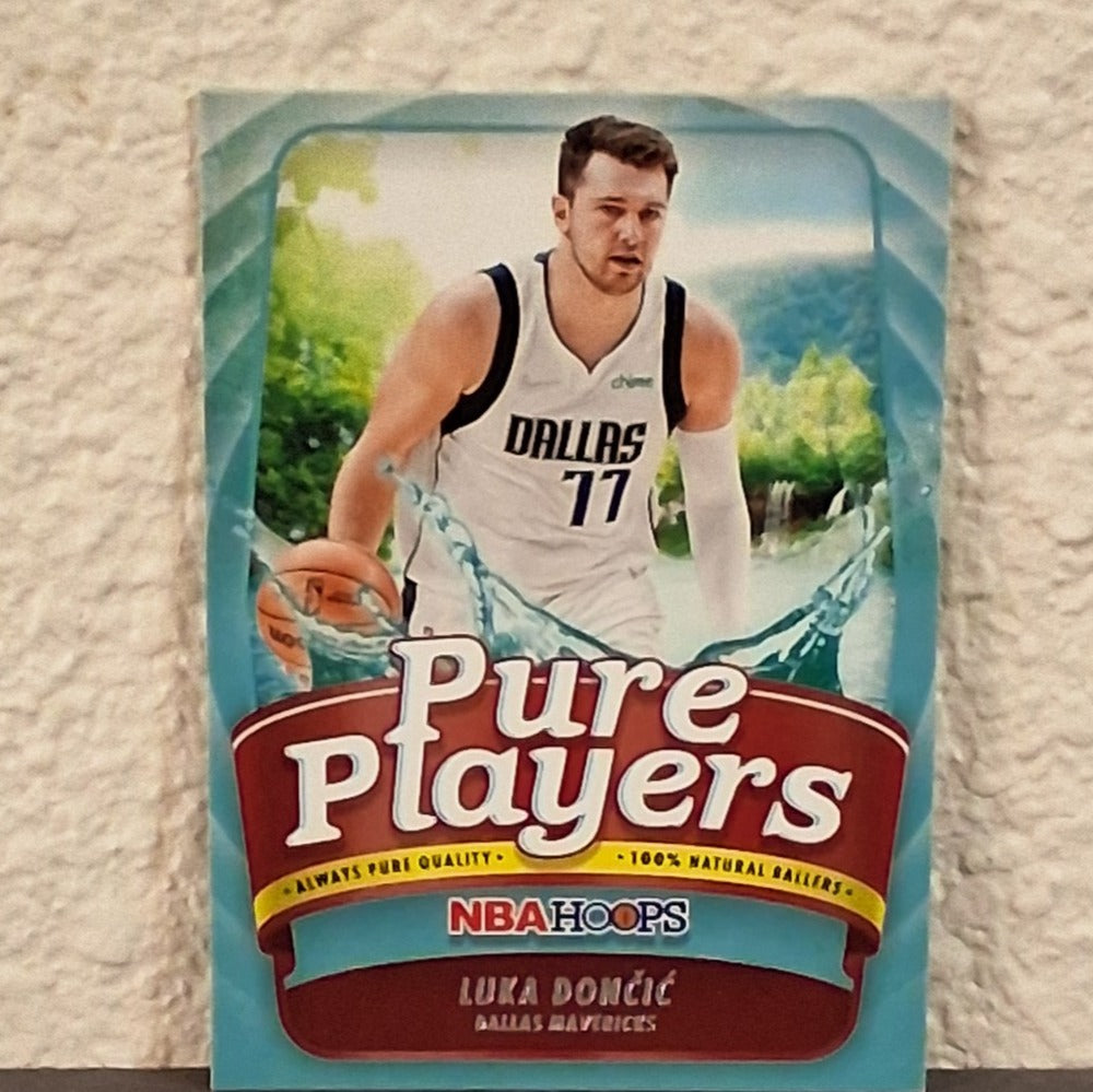 2022-23 PANINI NBA HOOPS LUKA DONCIC PURE PLAYERS INSERT CARD #7