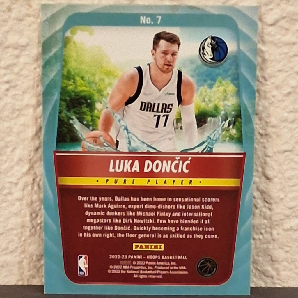 2022-23 PANINI NBA HOOPS LUKA DONCIC PURE PLAYERS INSERT CARD #7