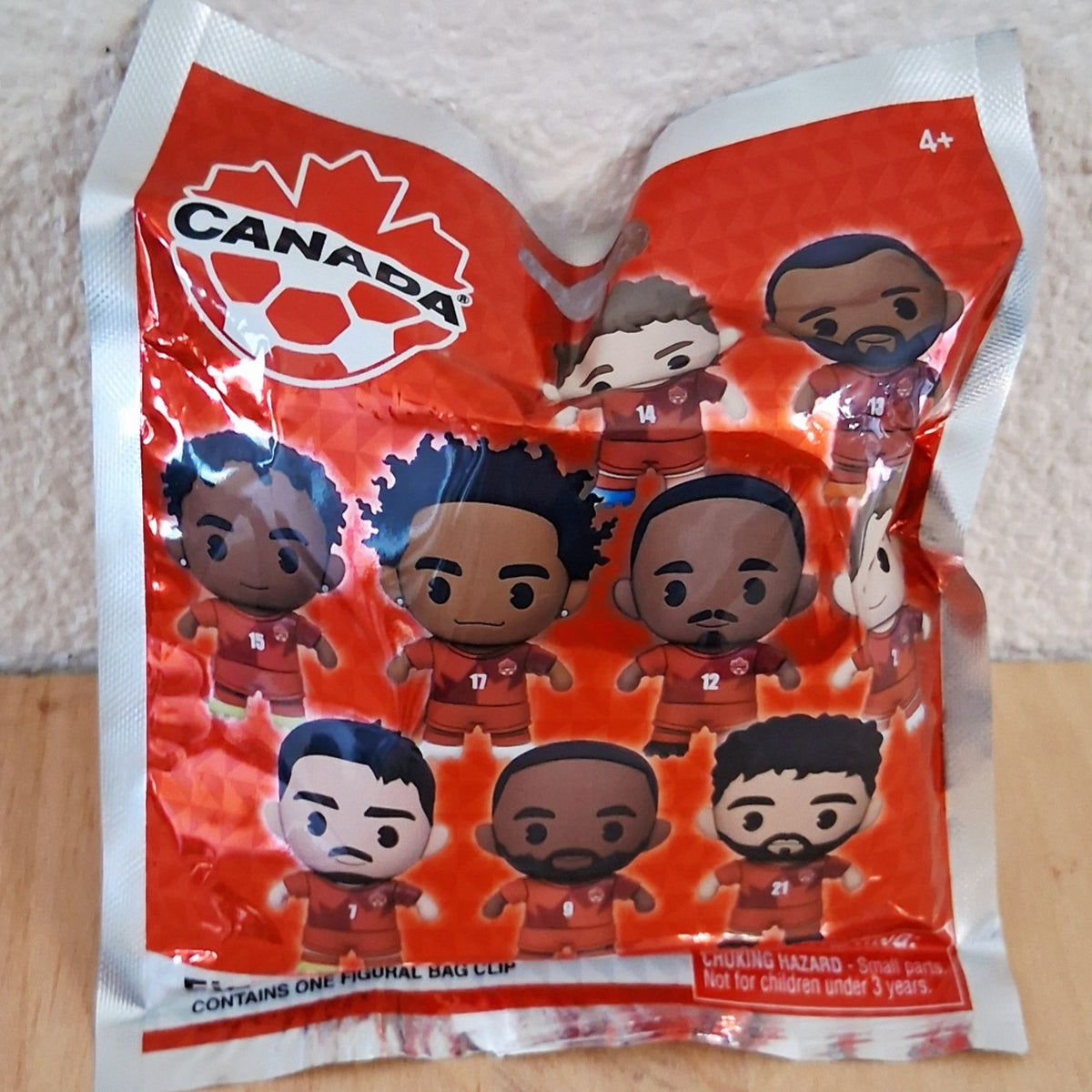 2026 FIFA WORLD CUP SOCCER TEAM CANADA TEENYMATES FIGURAL BAG CLIP BLIND BAG