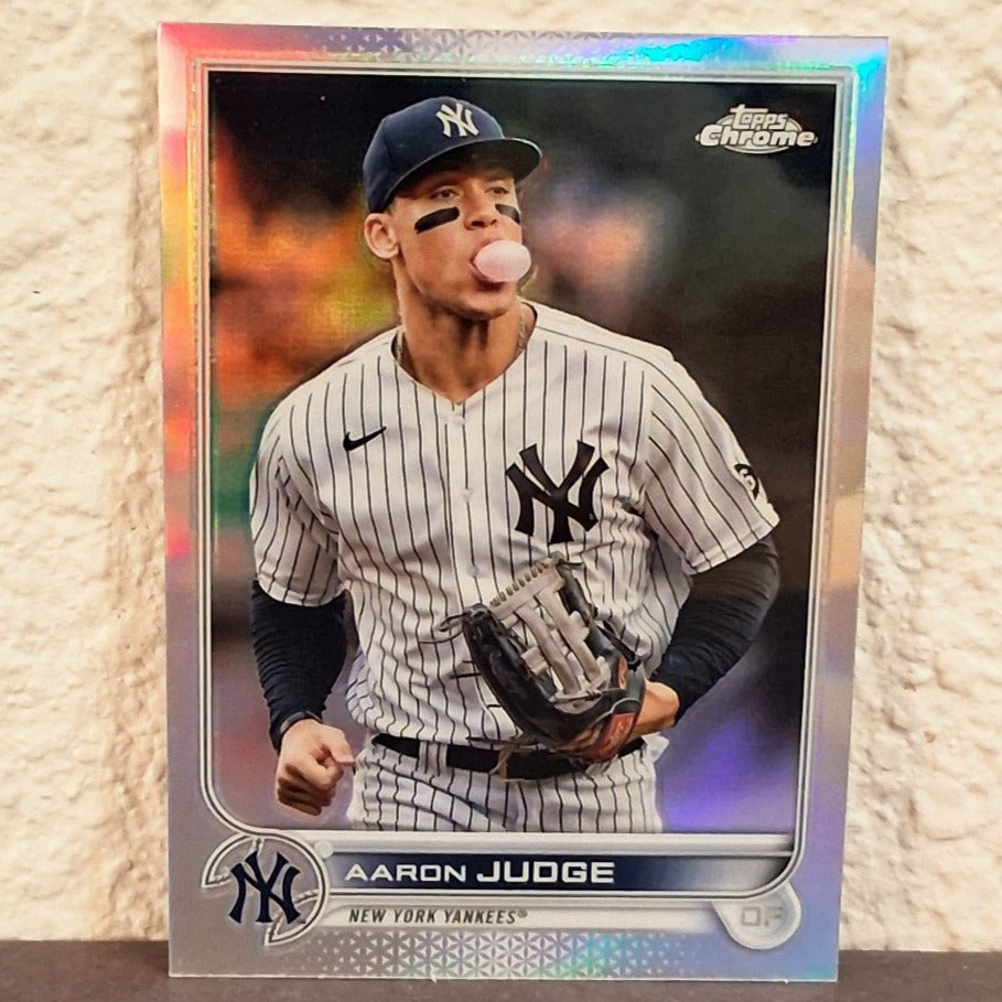 2022 TOPPS CHROME AARON JUDGE SSP PHOTO VARIATION REFRACTOR #99 NEW YORK YANKEES